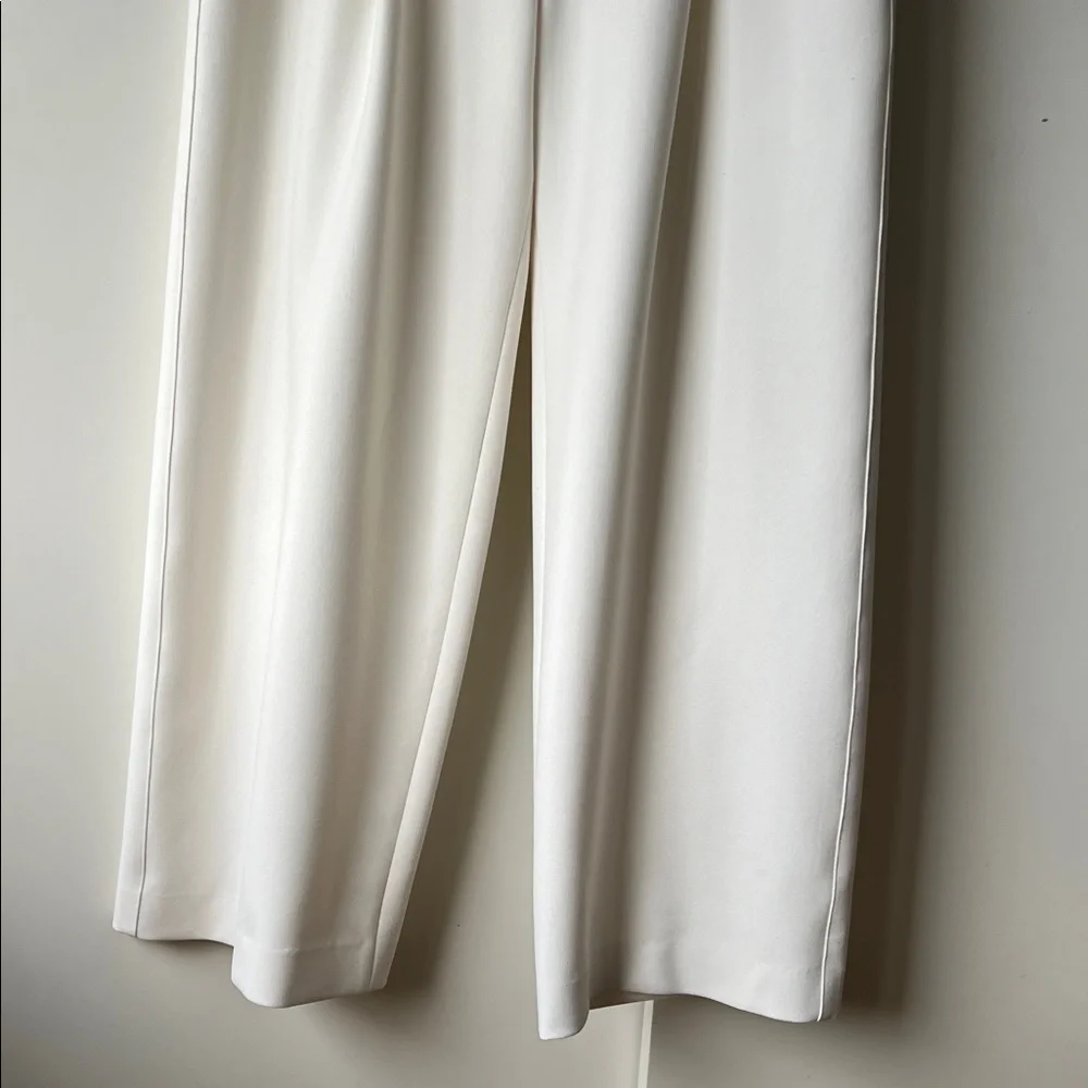 Smythe Women's Ivory Suit- like new - Picture 10 of 15